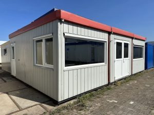 Tijdelijke noodwoning van Liber Units, een moderne en comfortabele woonunit met drie slaapkamers